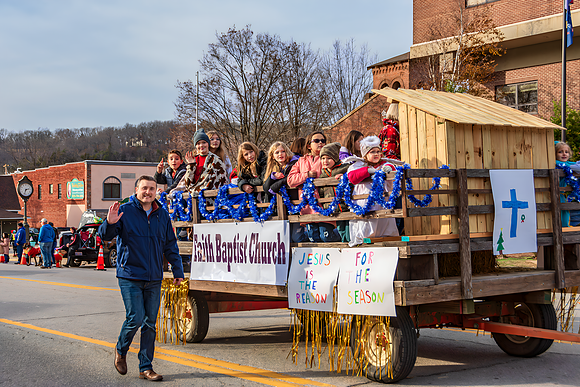 Christmas Parade 2022 © Pics by Jax-7627