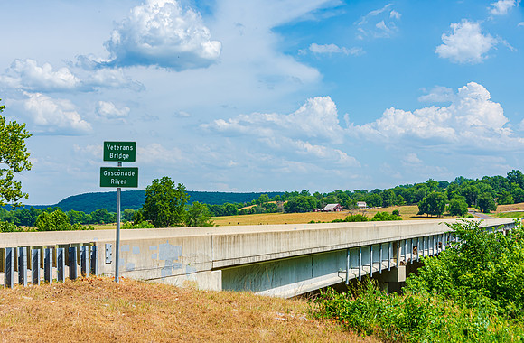 Dixon_Veterans Bridge_JAX_3495.jpg
