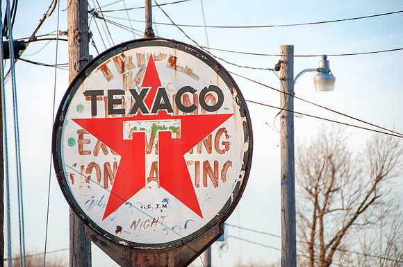 Country Club Corner- Texaco St Robert_1080.jpg