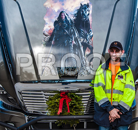 Delivery:Wreaths Across America 2015 ©PicsbyJax-2075.jpg