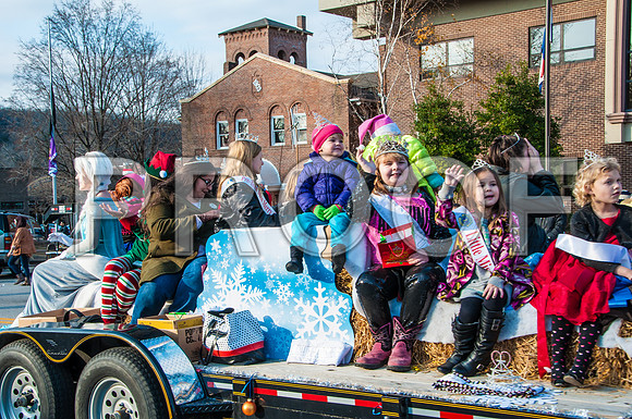Waynesville Christmas Parade 2015 ©PicsbyJax-1333.jpg