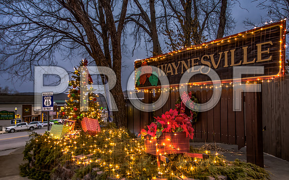 Waynesville Christmas Season (c)2016PicsbyJax #waynesvillemo #christmas #traditions #getyourpicsonroute66 #picsbyjax -3639-Edit.jpg