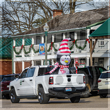 Christmas Parade 2022 © Pics by Jax-7552.jpg