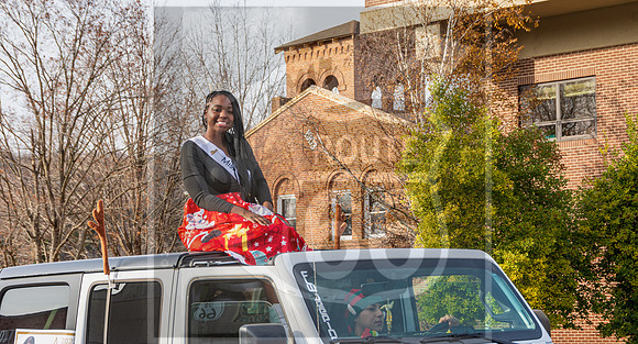 Christmas Parade 2022 © Pics by Jax-7585.jpg