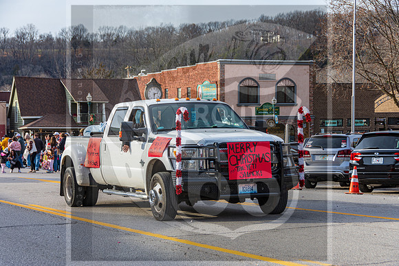 Christmas Parade 2022 © Pics by Jax-7615.jpg