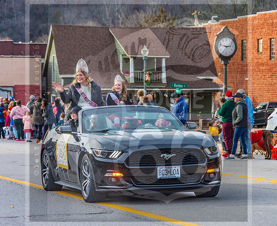 Christmas Parade 2022 © Pics by Jax-7773.jpg