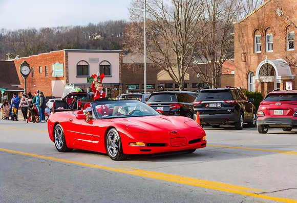 Christmas Parade 2022 © Pics by Jax-7695