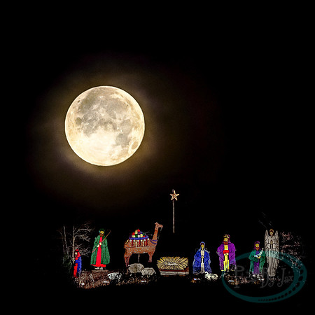 Nativity and Full moon 2020-Enhanced-2.jpg