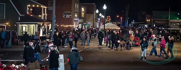 Christmas on the Square 2016 (c)PicsbyJax waynesvilledowntownbusinessassociation waynesvillemo cityofWaynesville route66 getyourpicsonroute66 picsbyjax-2512.jpg