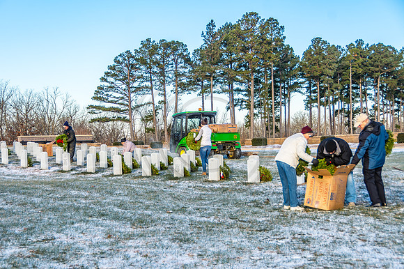 Wreaths Across America 2016 (c)2016PicsbyJax remember honor teach waa16 ftleonardwoodmo waynesvillemo  picsbyjax-4015.jpg