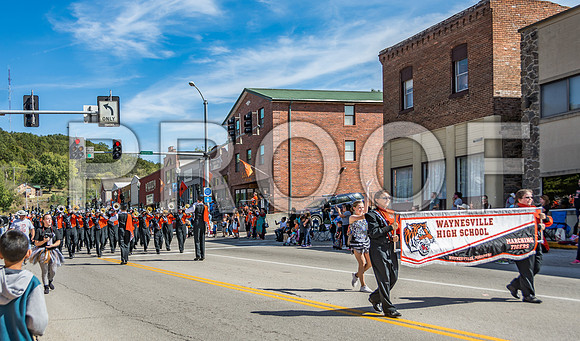 Route 66- Homecoming Parade in Waynesville, MO (C)2017PicsbyJax #WHS #waynesvillehomecoming2017 #WMS #tigerpride #getyourpicsonroute66 #picsbyjax -2324
