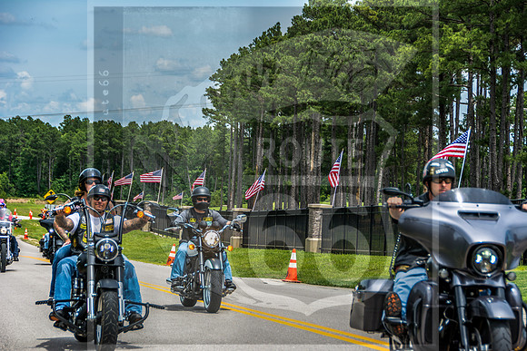 Memorial Day 2016 ©PicsbyJax mssouriveteranscemetery gratefulnation respect honor reflect waynevillemo flw-3745.jpg