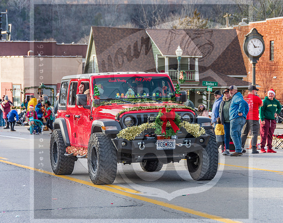 Christmas Parade 2022 © Pics by Jax-7907.jpg
