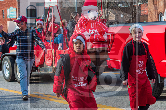 Christmas Parade 2022 © Pics by Jax-0117.jpg