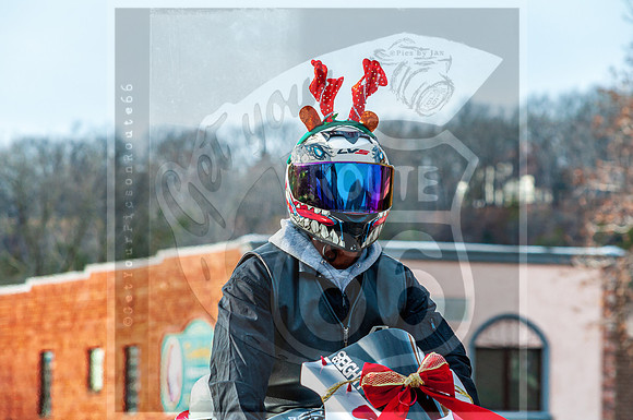 Christmas Parade 2022 © Pics by Jax-0135.jpg