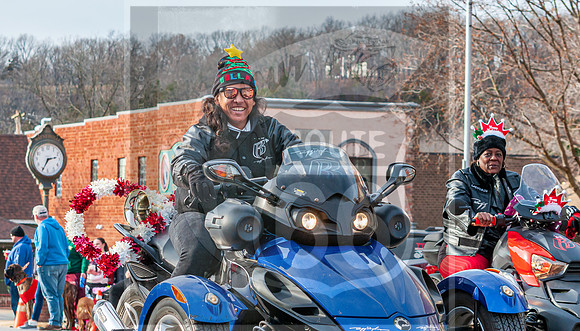 Christmas Parade 2022 © Pics by Jax-0139.jpg