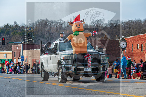 Christmas Parade 2022 © Pics by Jax-0140.jpg