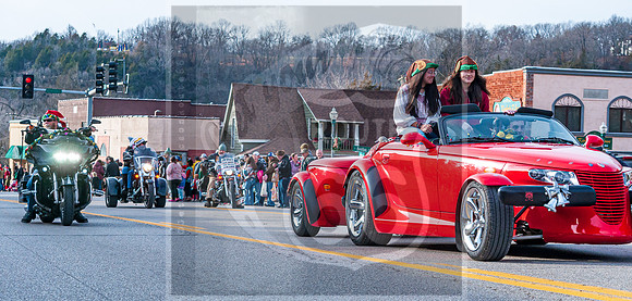 Christmas Parade 2022 © Pics by Jax-0192.jpg