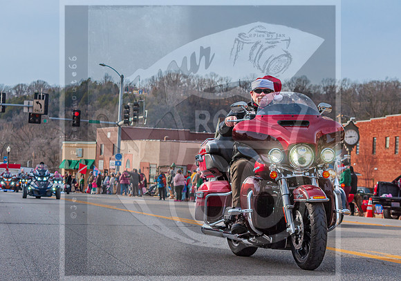 Christmas Parade 2022 © Pics by Jax-0196.jpg