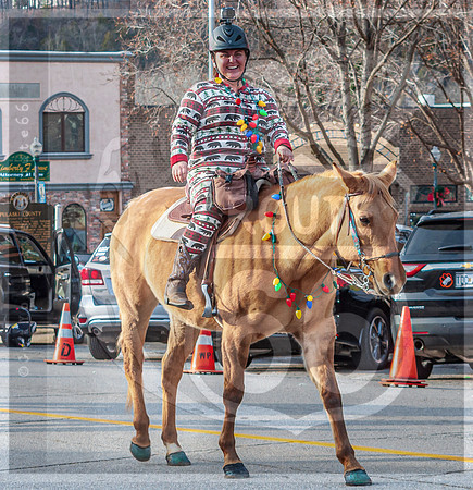 Christmas Parade 2022 © Pics by Jax-0266.jpg