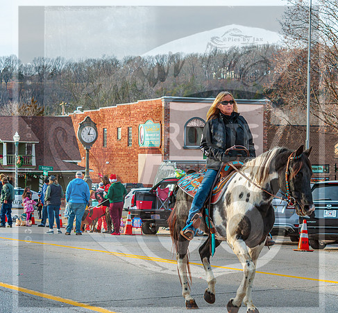 Christmas Parade 2022 © Pics by Jax-0278.jpg