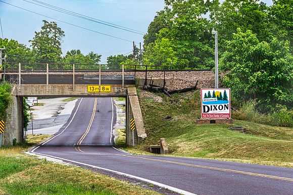 Dixon Welcome Sign_PCN22-3431.jpg