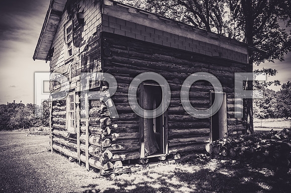 1900 Home Dixon, MO -0772.jpg