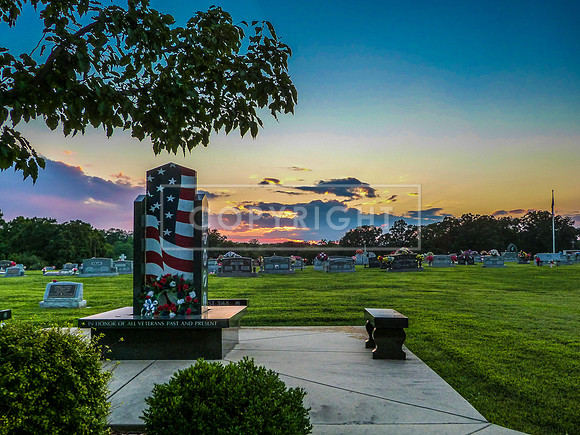 Route 66: Susnset Veterans' Memorial  -1130923.jpg