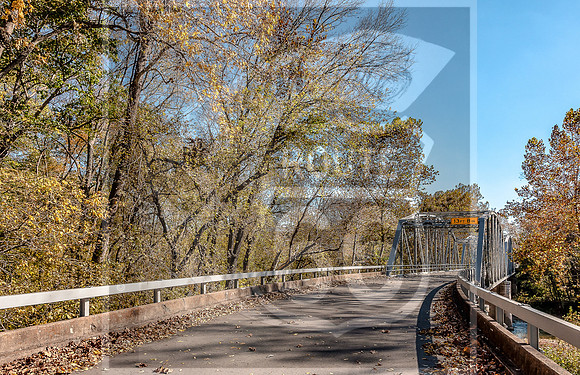 Devils Elbow Bridge Fall_0391.jpg