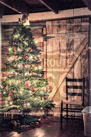Old Stagecoach Stop Christmas Tree-2.jpg