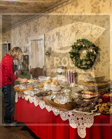 Christmas on the Square 2016 (c)PicsbyJax waynesvilledowntownbusinessassociation waynesvillemo cityofWaynesville route66 getyourpicsonroute66 picsbyjax-2410