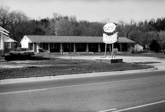 Clarks Motel 2.jpg