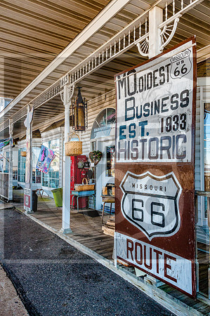 route-66--totem-pole-trading-post---rolla-mo-getyourpicsonroute66-picsbyjax-rollamo-2712jpg_24507616096_o.jpg