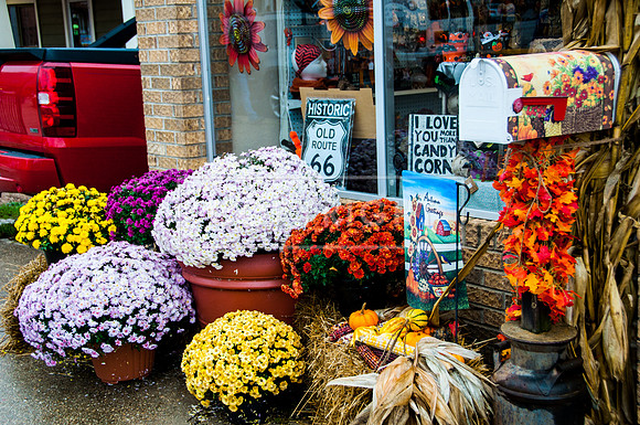 Historic Waynesville MO Seda's Fall Display .jpg