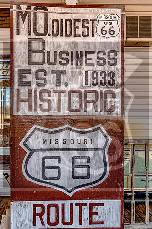 route-66--totem-pole-trading-post---rolla-mo-getyourpicsonroute66-picsbyjax-rollamo-2699jpg_23905273394_o.jpg