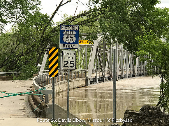 Devils Elbow Bridge after 2017 Flood.jpg