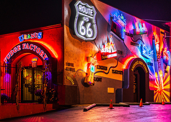 Uranus Neon Wall ©PicsbyJax-9195.jpg