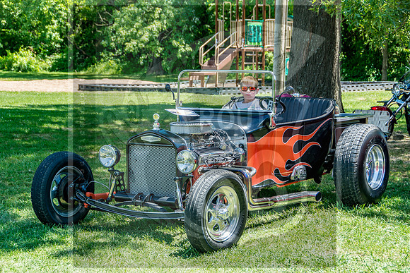 Cave State Cruisers Car Show - Waynesville, MO (c)2017PicsbyJax #waynesvillemo #picsbyjax-4177.jpg