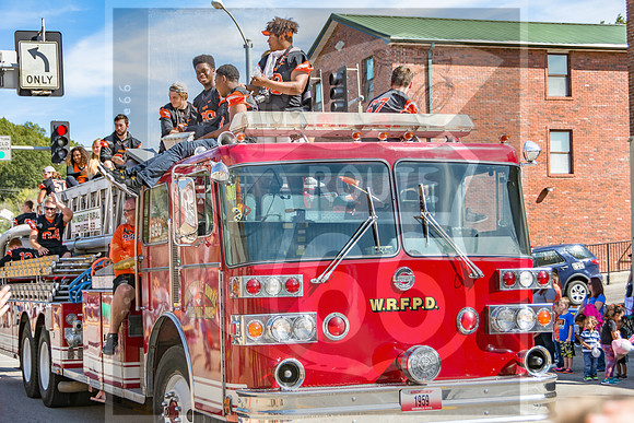 Route 66- Homecoming Parade in Waynesville, MO (C)2017PicsbyJax #WHS #waynesvillehomecoming2017 #WMS #tigerpride #getyourpicsonroute66 #picsbyjax -2334.jpg
