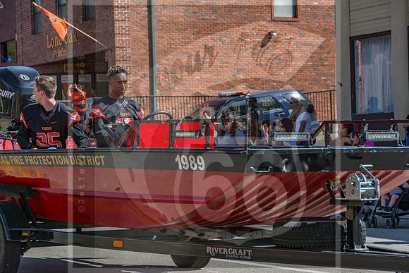 Route 66- Homecoming Parade in Waynesville, MO (C)2017PicsbyJax #WHS #waynesvillehomecoming2017 #WMS #tigerpride #getyourpicsonroute66 #picsbyjax -2388.jpg