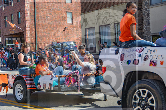Route 66- Homecoming Parade in Waynesville, MO (C)2017PicsbyJax #WHS #waynesvillehomecoming2017 #WMS #tigerpride #getyourpicsonroute66 #picsbyjax -2419.jpg