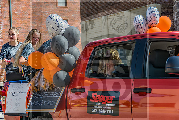 Route 66- Homecoming Parade in Waynesville, MO (C)2017PicsbyJax #WHS #waynesvillehomecoming2017 #WMS #tigerpride #getyourpicsonroute66 #picsbyjax -2427.jpg