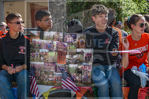 Route 66- Homecoming Parade in Waynesville, MO (C)2017PicsbyJax #WHS #waynesvillehomecoming2017 #WMS #tigerpride #getyourpicsonroute66 #picsbyjax -2451.jpg