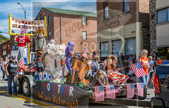 Route 66- Homecoming Parade in Waynesville, MO (C)2017PicsbyJax #WHS #waynesvillehomecoming2017 #WMS #tigerpride #getyourpicsonroute66 #picsbyjax -2480.jpg