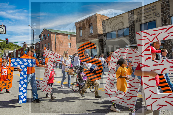 Route 66- Homecoming Parade in Waynesville, MO (C)2017PicsbyJax #WHS #waynesvillehomecoming2017 #WMS #tigerpride #getyourpicsonroute66 #picsbyjax -2505.jpg