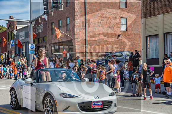 Route 66- Homecoming Parade in Waynesville, MO (C)2017PicsbyJax #WHS #waynesvillehomecoming2017 #WMS #tigerpride #getyourpicsonroute66 #picsbyjax -2509.jpg