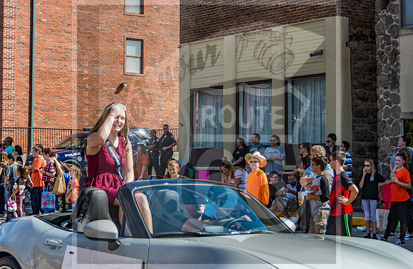 Route 66- Homecoming Parade in Waynesville, MO (C)2017PicsbyJax #WHS #waynesvillehomecoming2017 #WMS #tigerpride #getyourpicsonroute66 #picsbyjax -2513.jpg