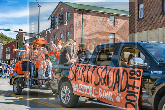 Route 66- Homecoming Parade in Waynesville, MO (C)2017PicsbyJax #WHS #waynesvillehomecoming2017 #WMS #tigerpride #getyourpicsonroute66 #picsbyjax -2597.jpg
