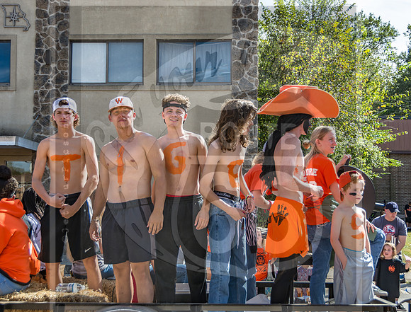 Route 66- Homecoming Parade in Waynesville, MO (C)2017PicsbyJax #WHS #waynesvillehomecoming2017 #WMS #tigerpride #getyourpicsonroute66 #picsbyjax -2603.jpg