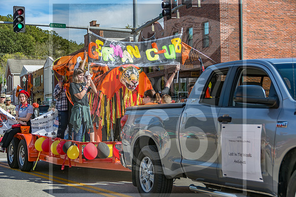 Route 66- Homecoming Parade in Waynesville, MO (C)2017PicsbyJax #WHS #waynesvillehomecoming2017 #WMS #tigerpride #getyourpicsonroute66 #picsbyjax -2605.jpg